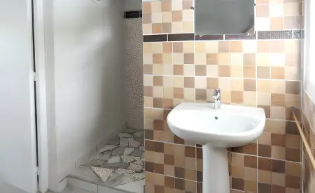 Maison charmante à Sainte Anne avec piscine partagée - Photo 5