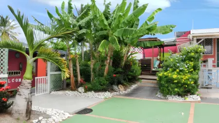 Maison charmante à Sainte Anne avec piscine partagée - Photo 8