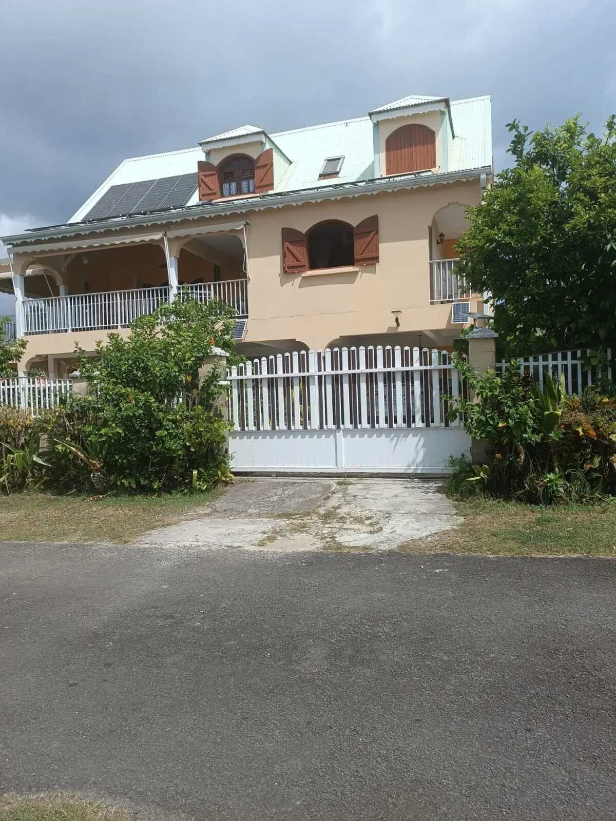 Studio 35 m² avec jardin clos et barbecue au Moule - Photo 3