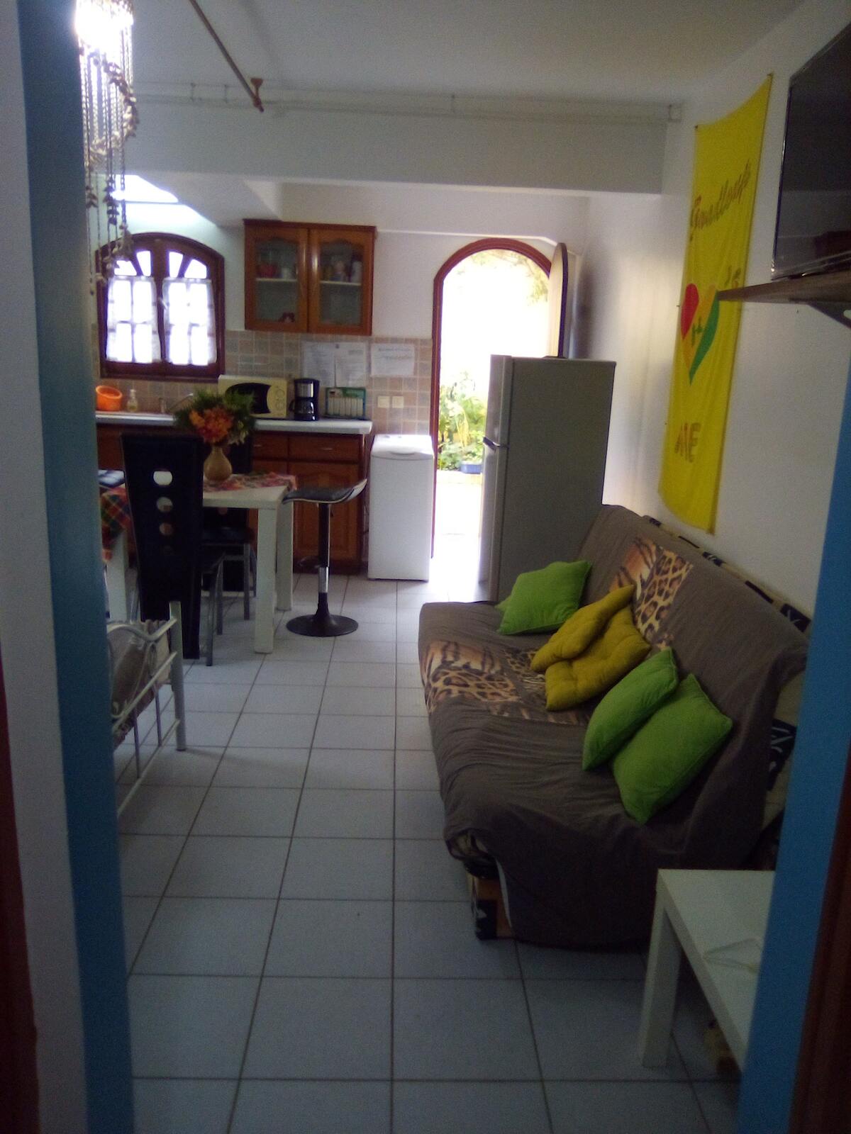 Studio 35 m² avec jardin clos et barbecue au Moule - Photo 5