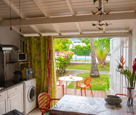 Appartement moderne 35 m² avec piscine partagée à Saint-François : photo 7