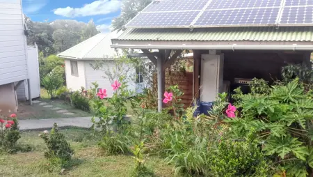 Bungalow charmant au Robert avec piscine partagée et jardin - Photo 4
