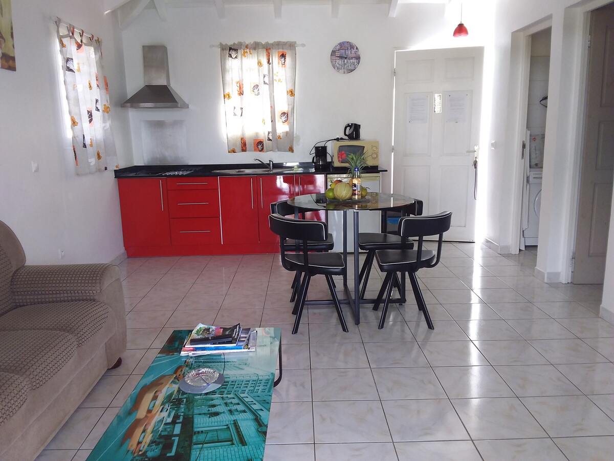 Maison 5 pers. avec piscine toute l'année au Moule - Photo 3