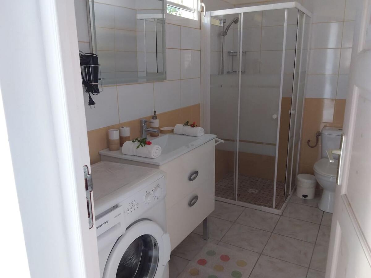 Maison 5 pers. avec piscine toute l'année au Moule - Photo 5