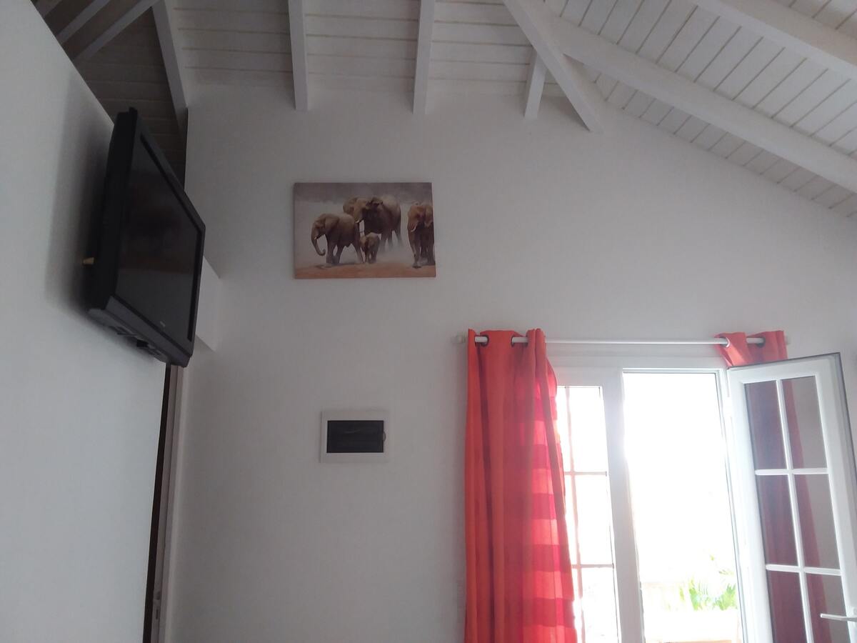 Maison 5 pers. avec piscine toute l'année au Moule - Photo 33