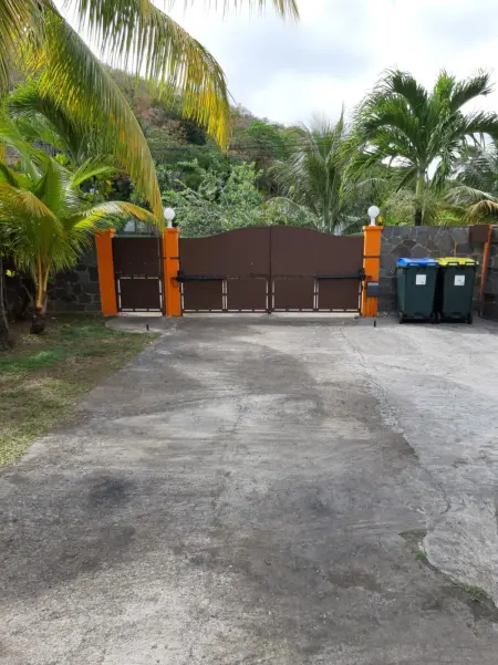 Studio charmant au Robert, vue piscine et jardin, 17 m² : photo 6