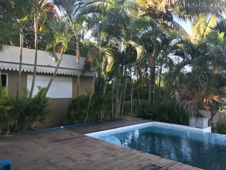 Grande maison avec jardin et piscine à Saint-Joseph - Photo 4