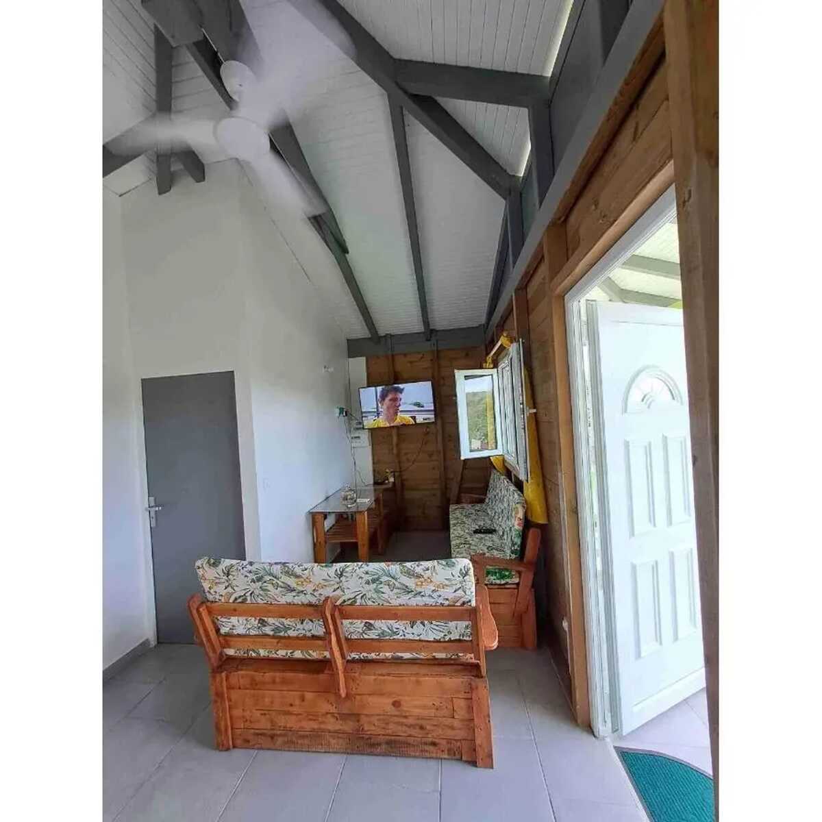 Bungalow 4 personnes à Anse-Bertrand, jardin clôturé - Photo 2