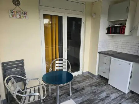Location appartement à La Trinité, Studio charmant à La Trinité avec piscine partagée - 24 m²