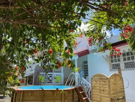 Villa avec piscine privée 3x3 m et jardin clos au Vauclin, 4 ch. : photo 3