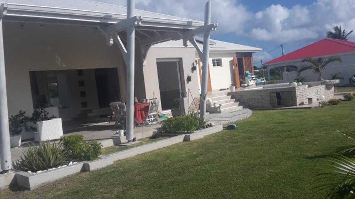 Maison 240 m² avec jacuzzi au Moule - Photo 11