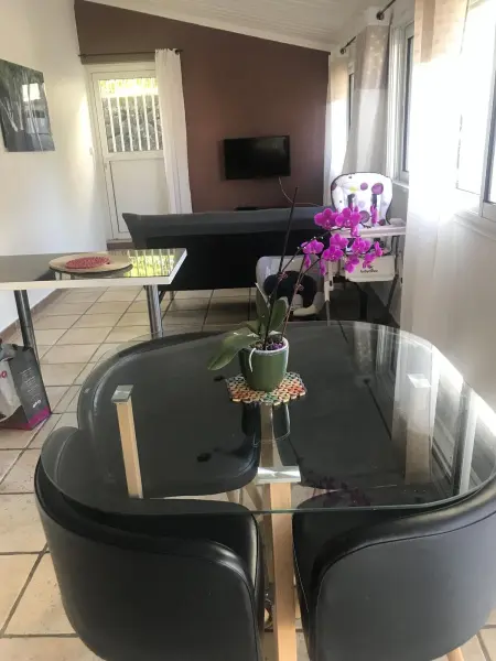 Appartement 50 m² avec piscine et vue mer à Saint-Joseph : photo 4