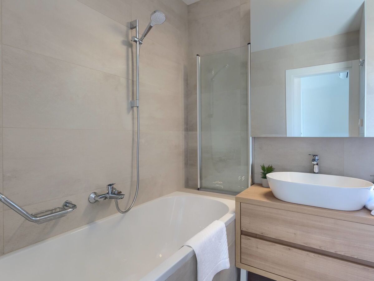 Villa Bella & Chiara à Novigrad : 20 pers, 2 piscines - Photo 25