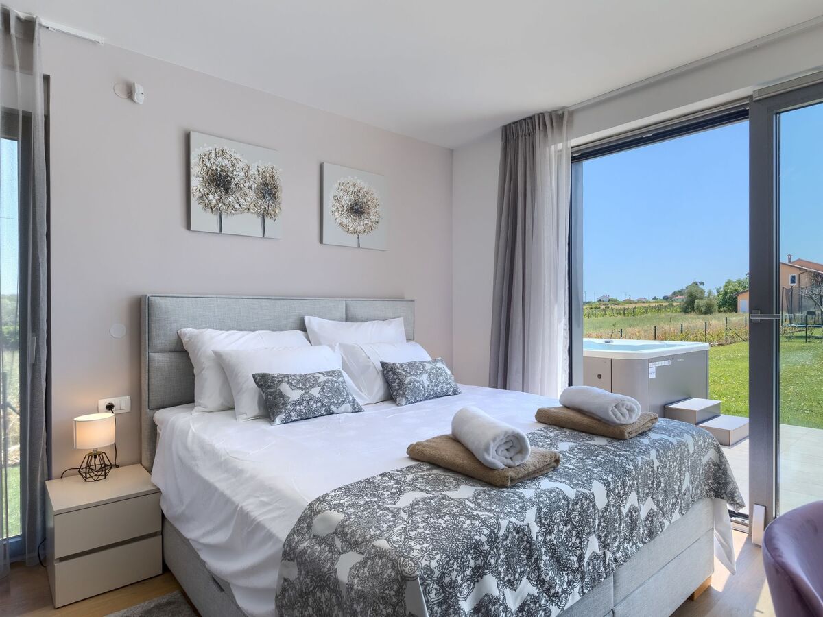 Villa Bella & Chiara à Novigrad : 20 pers, 2 piscines - Photo 26