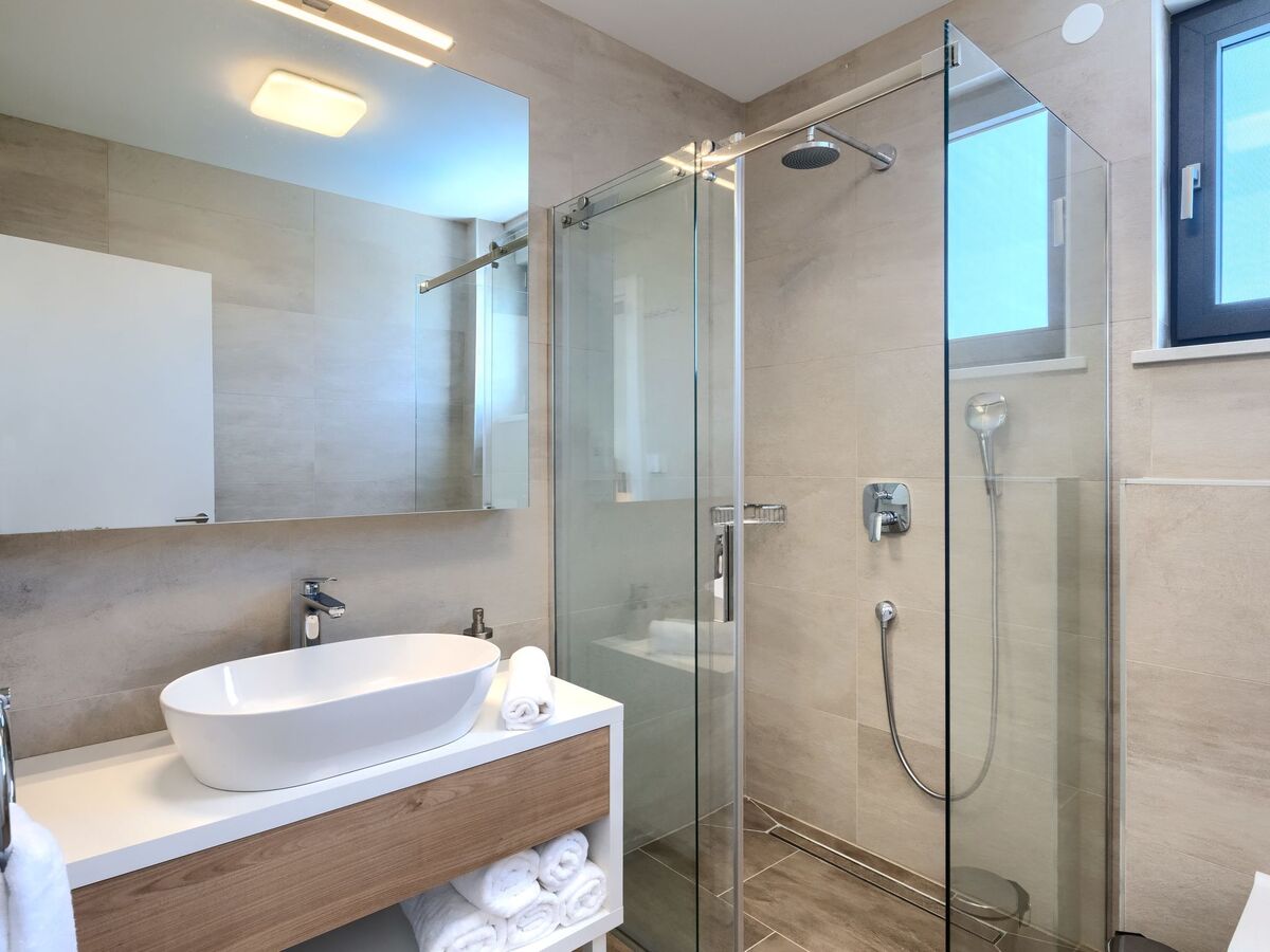 Villa Bella & Chiara à Novigrad : 20 pers, 2 piscines - Photo 40