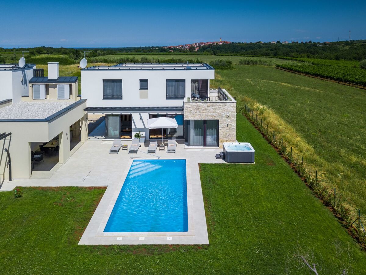 Villa Bella & Chiara à Novigrad : 20 pers, 2 piscines - Photo 45