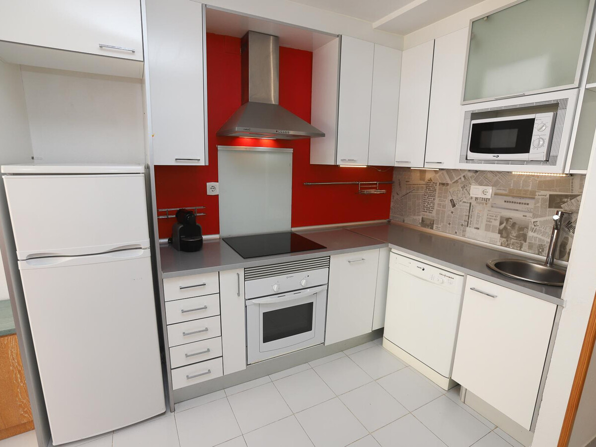 Appartement 1 chambre avec terrasse, piscine et plage à 400m - Photo 7