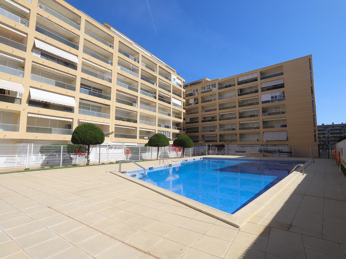 Appartement 1 chambre avec terrasse, piscine et plage à 400m - Photo 15