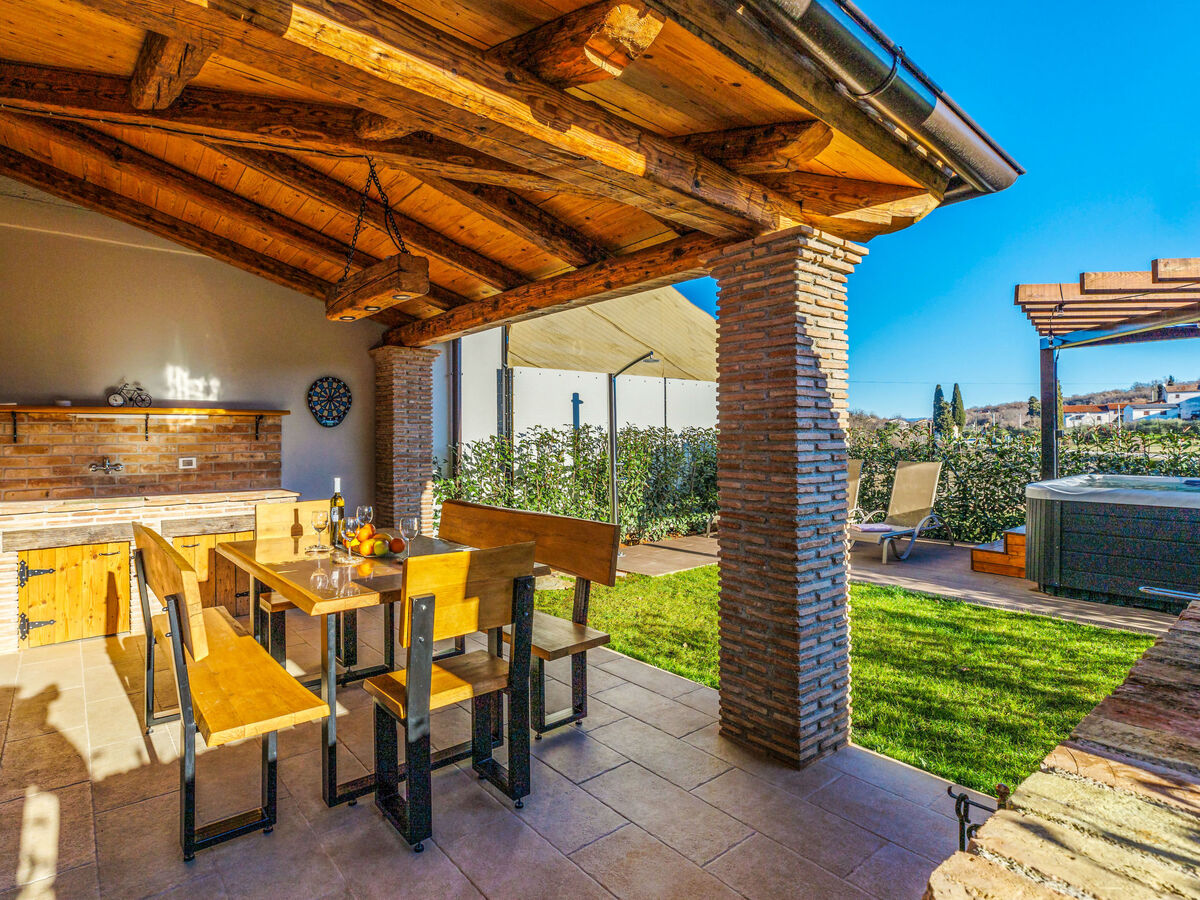 Maison Darel à Vižinada, 3 chambres, jacuzzi - Photo 17