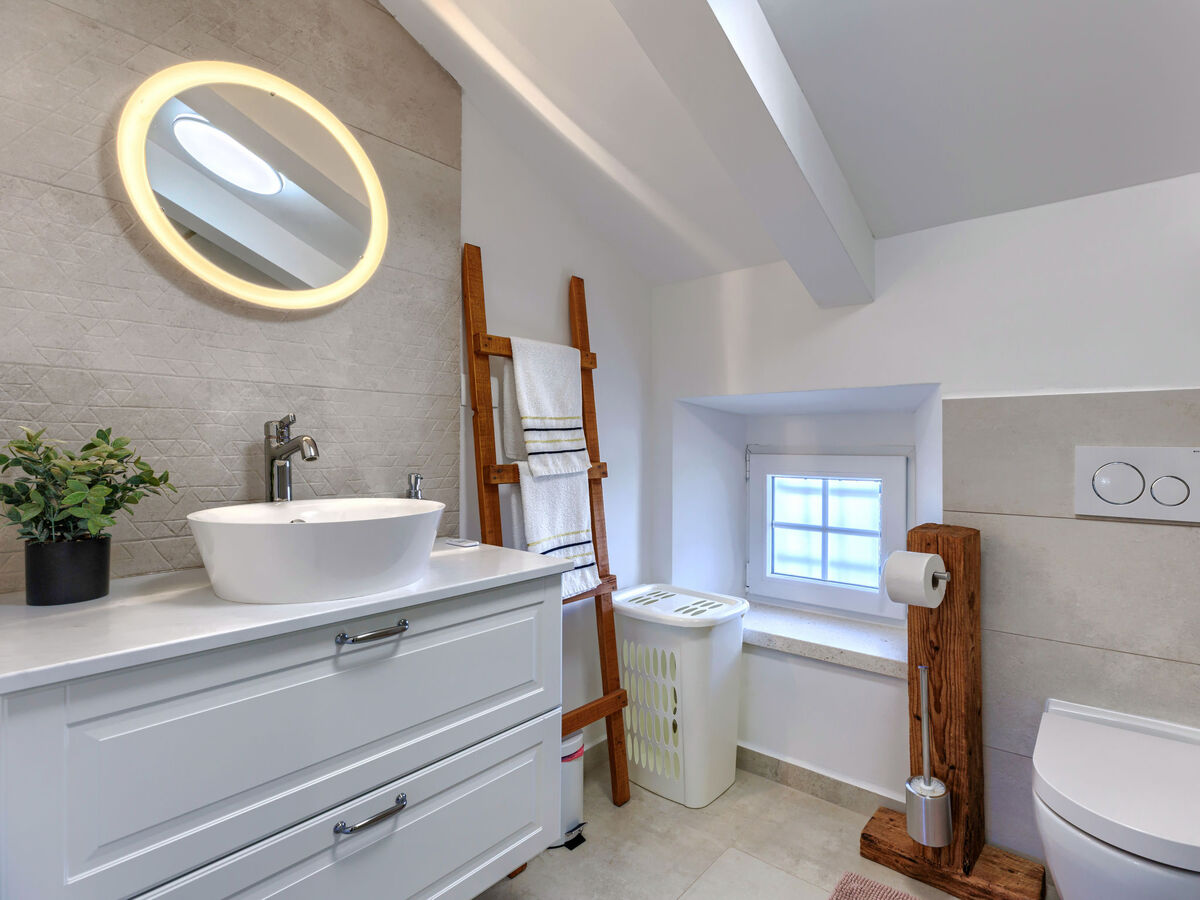 Maison Darel à Vižinada, 3 chambres, jacuzzi - Photo 23