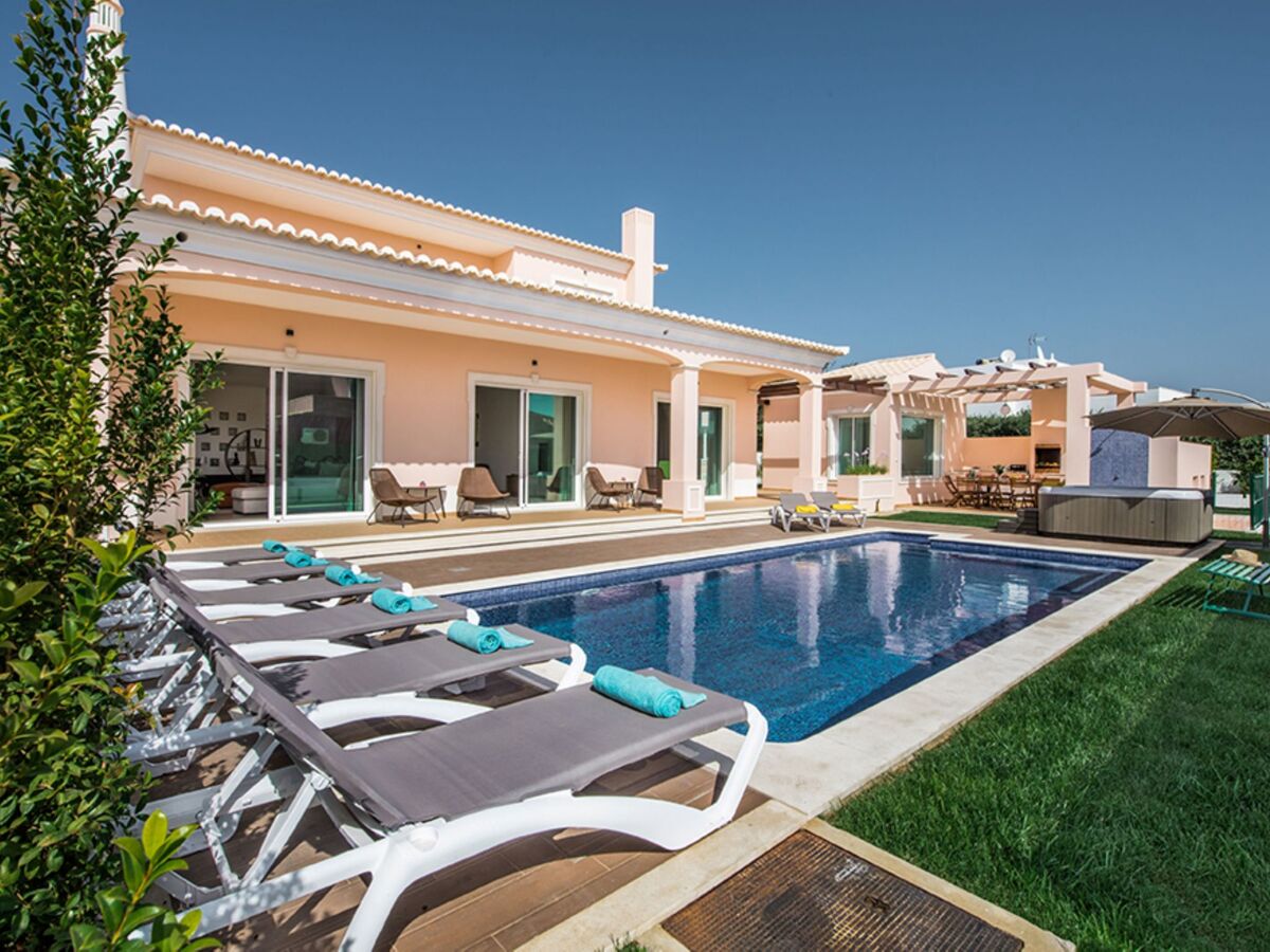 Villa V8 Bastos - 7 chambres, piscine privée à Albufeira - Photo 27