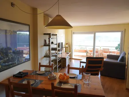 Appartement 4 pers. terrasse 20 m², vue mer et piscine : photo 10