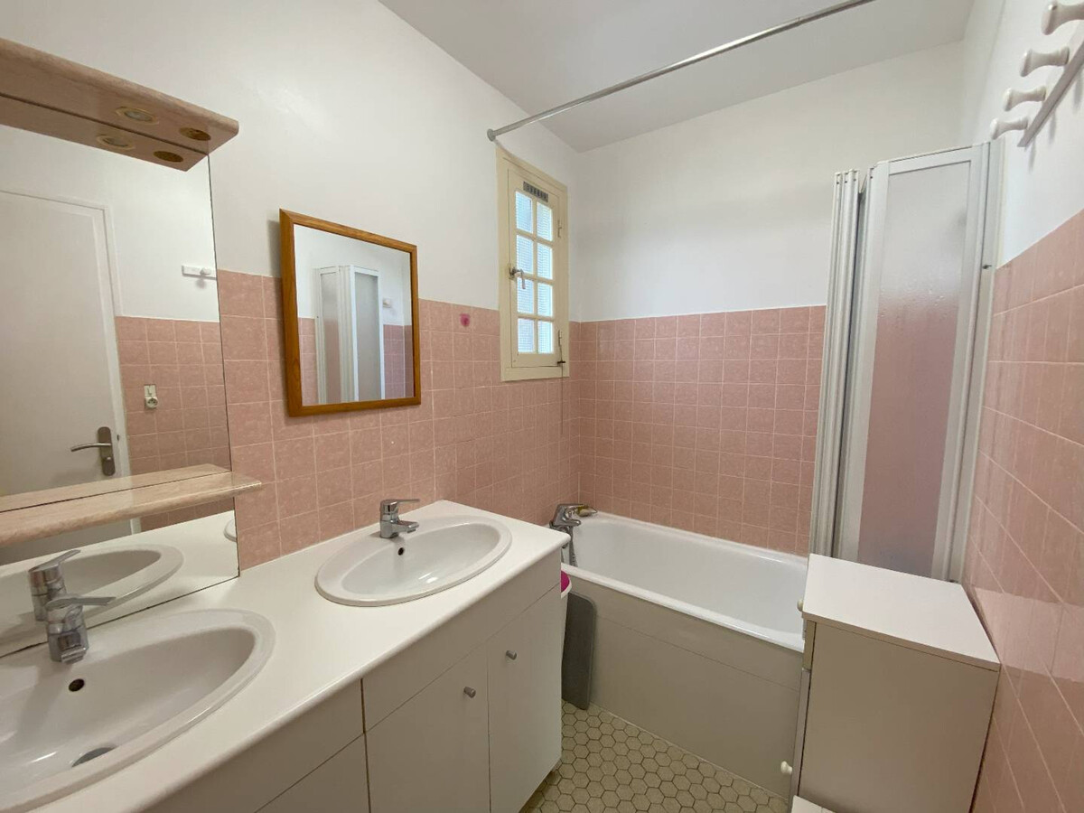 Maison 3 chambres avec véranda à 450m de la mer - Photo 11