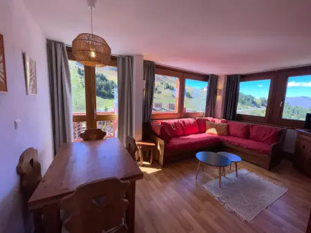 Location appartement à La Plagne, Appartement lumineux au cœur de Plagne Centre, accès direct aux pistes
