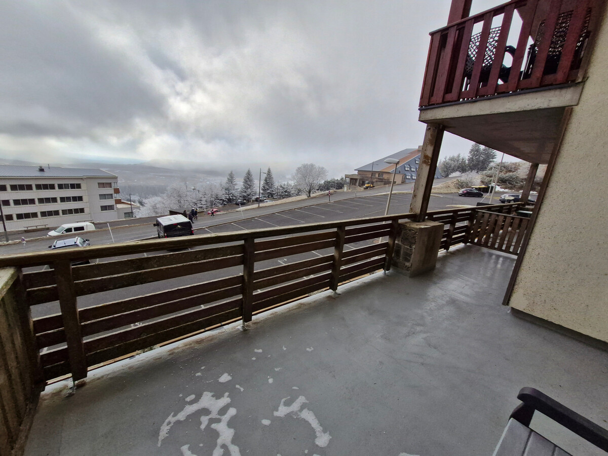 Appartement 6 personnes Super Besse, terrasse vue Cantal - Photo 10