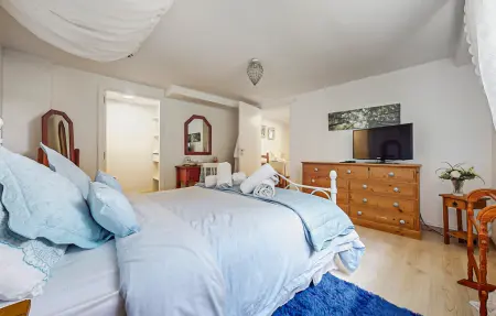 Appartement avec piscine privée à Magnac Laval : photo 22