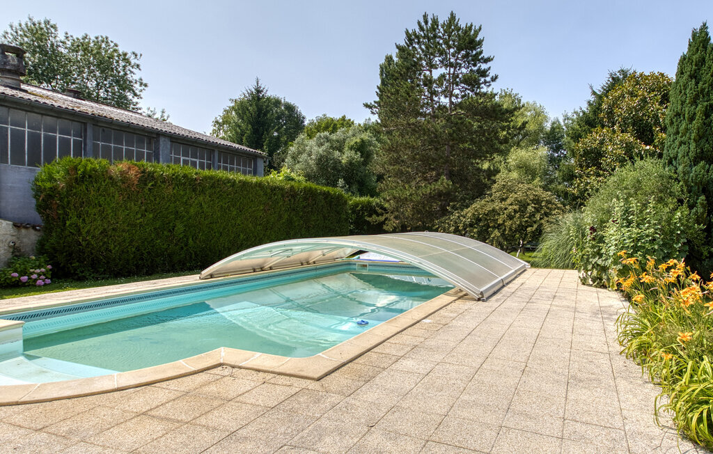 Maison avec piscine à Saint-Jean-d'Angély - Photo 8