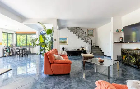 Maison Colmate Pietrasanta - Piscine & jardin : photo 4
