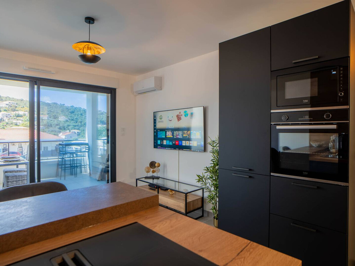 T2 avec terrasse à Propriano, résidence sécurisée - Photo 3