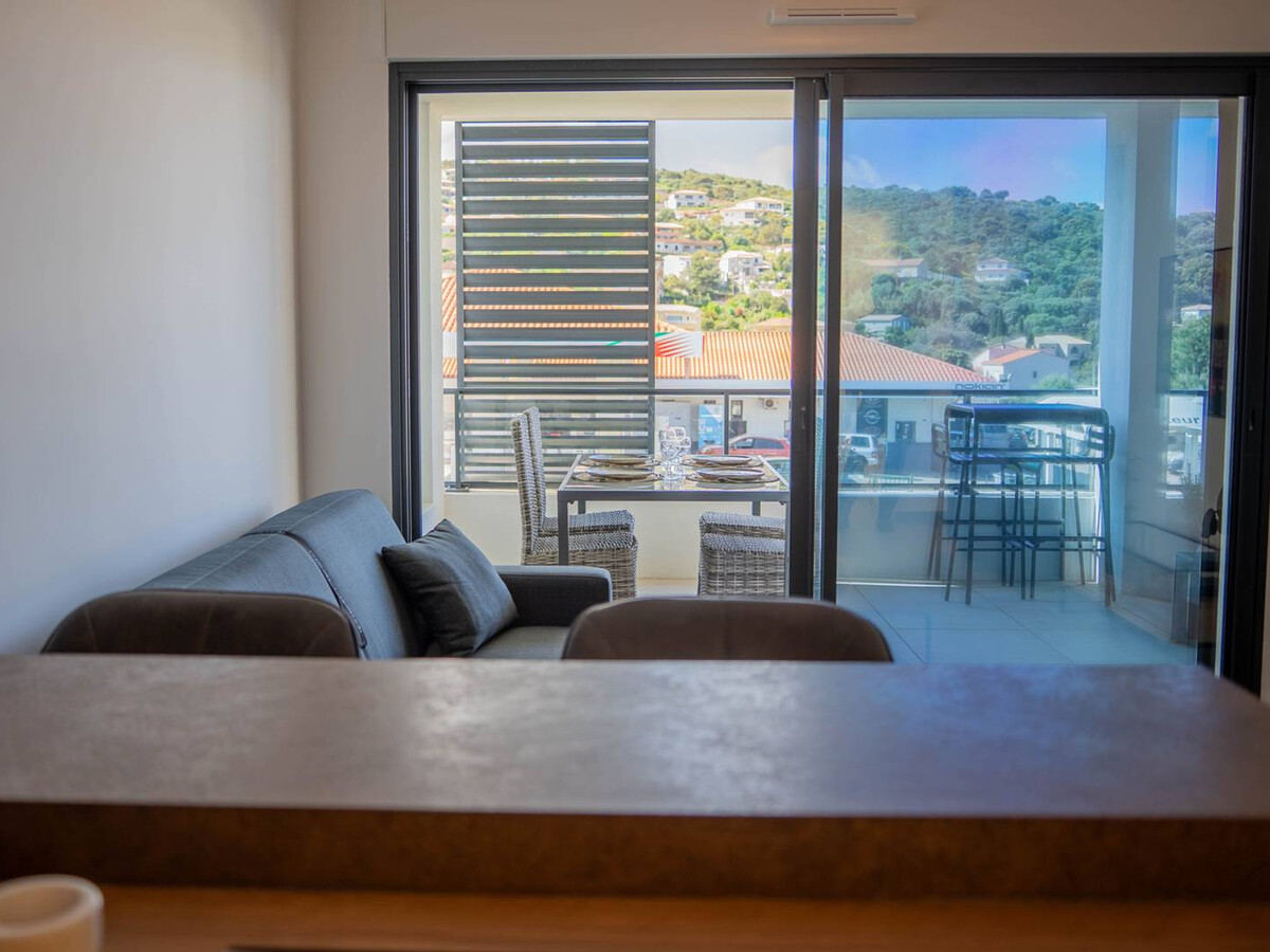 T2 avec terrasse à Propriano, résidence sécurisée - Photo 9