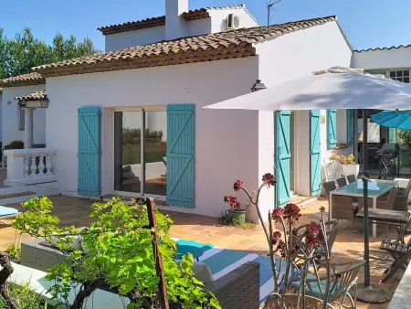 Maison climatisée avec grand jardin, proche plage et commerces - Photo 2