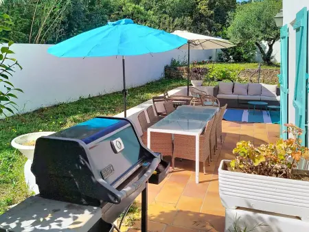 Maison climatisée avec grand jardin, proche plage et commerces - Photo 5