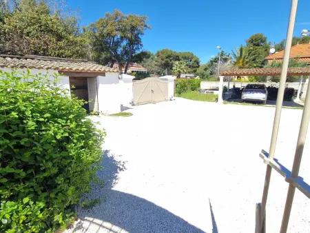 Maison climatisée avec grand jardin, proche plage et commerces - Photo 23