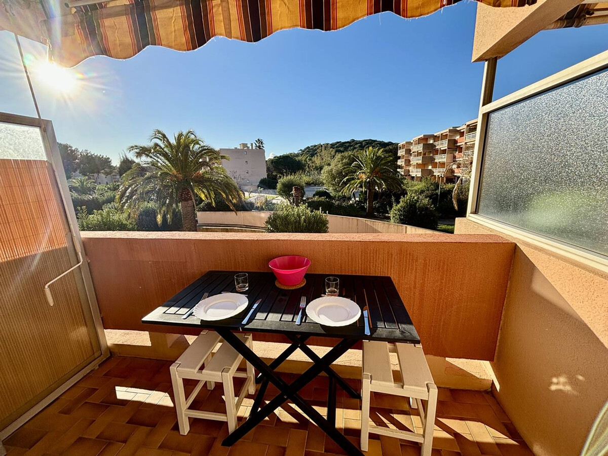 Studio 18m² terrasse, piscine et plage - Bormes-les-Mimosas - Photo 2