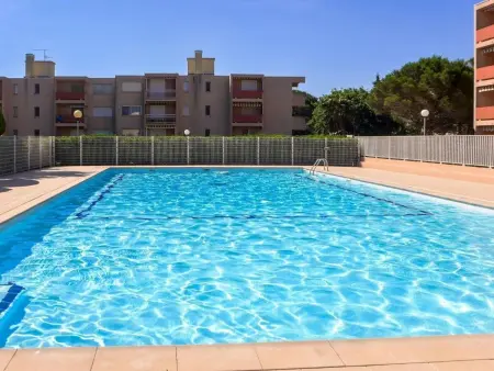 Location appartement à Bormes les Mimosas, Studio avec terrasse - Accès plage