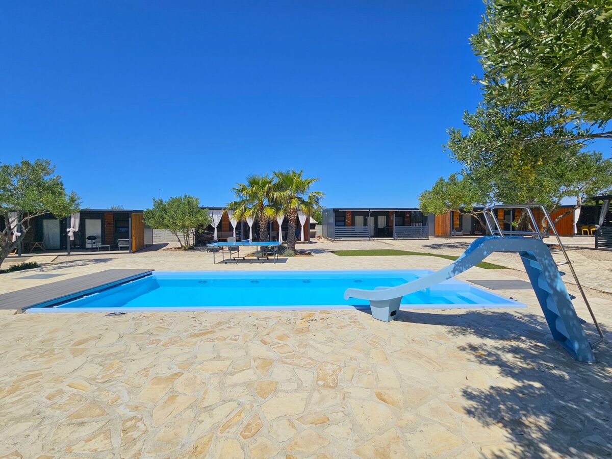 Bungalow Delux Eco à 150 m de la mer, Pirovac - Photo 1