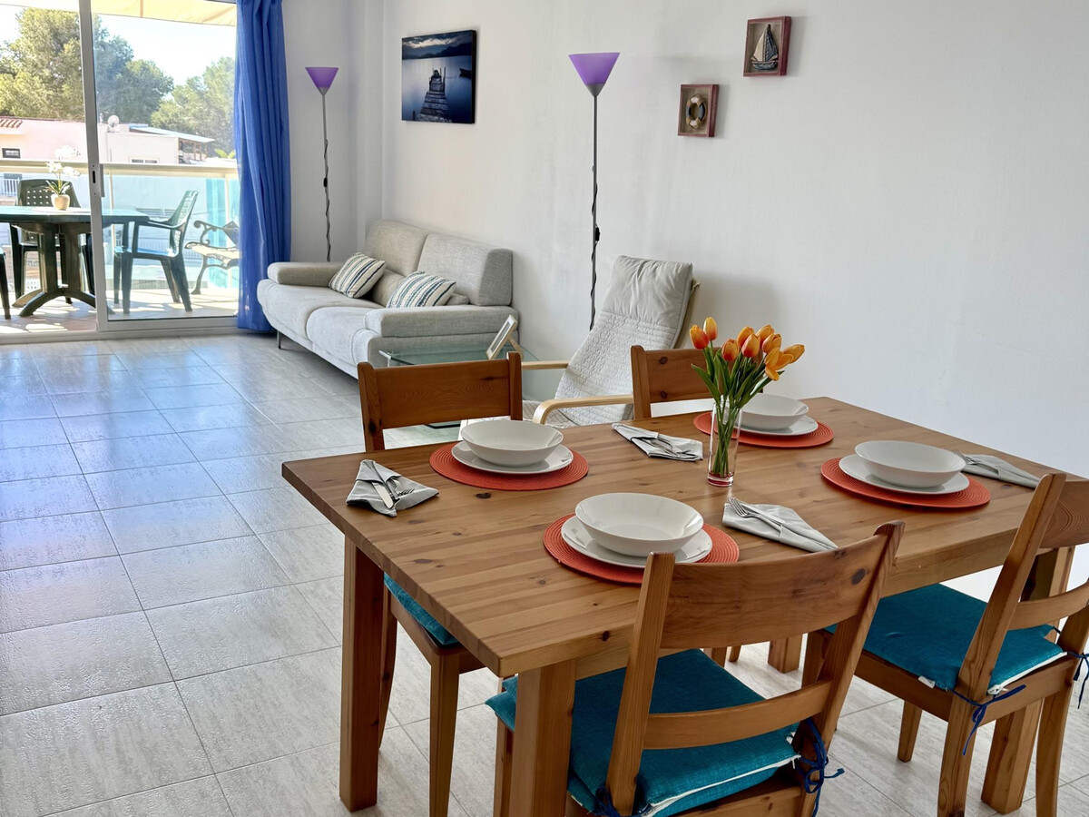 Appartement face à Cala Crancs, 1 min plage, 2 ch, parking - Photo 5