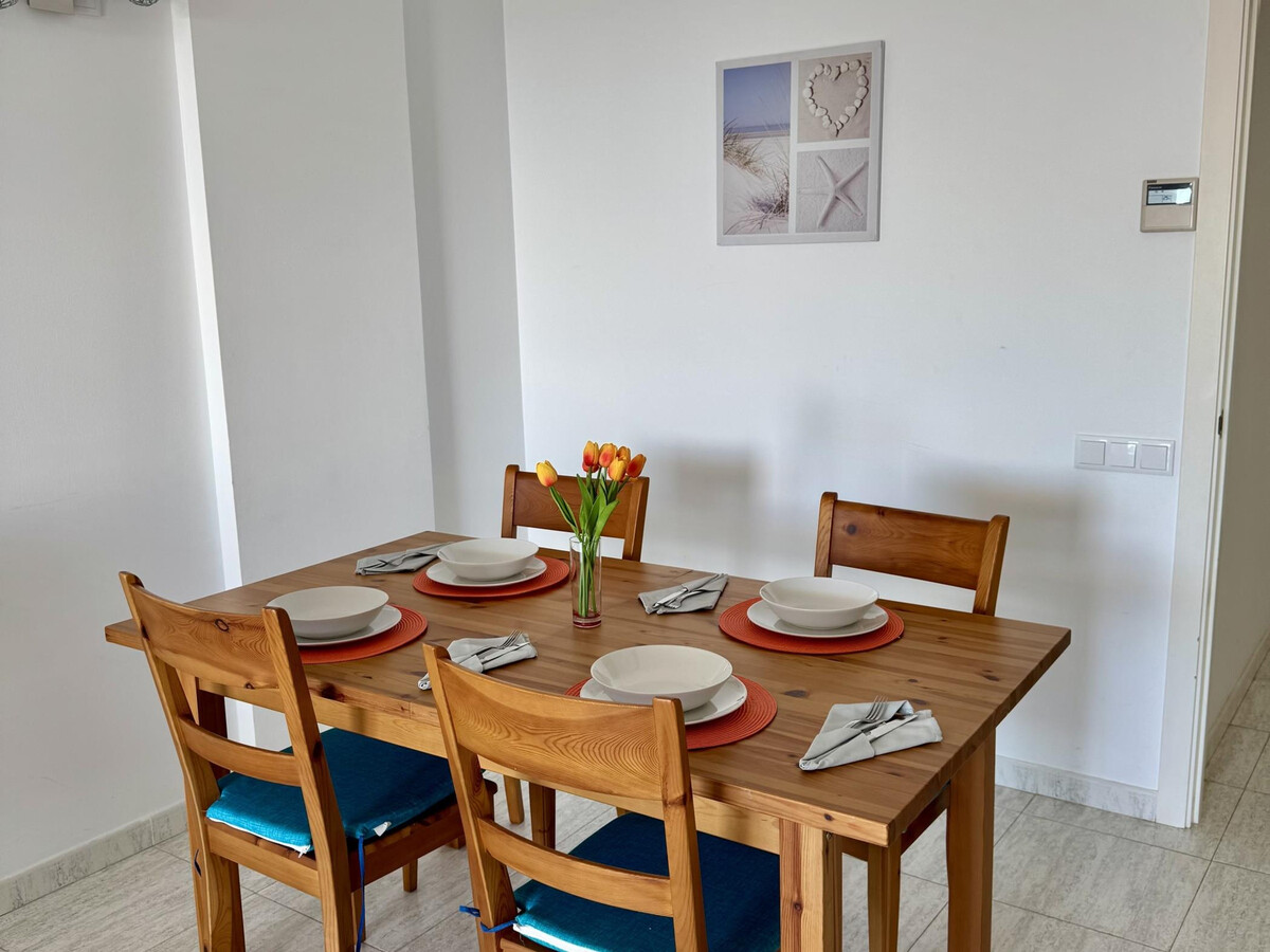 Appartement face à Cala Crancs, 1 min plage, 2 ch, parking - Photo 8
