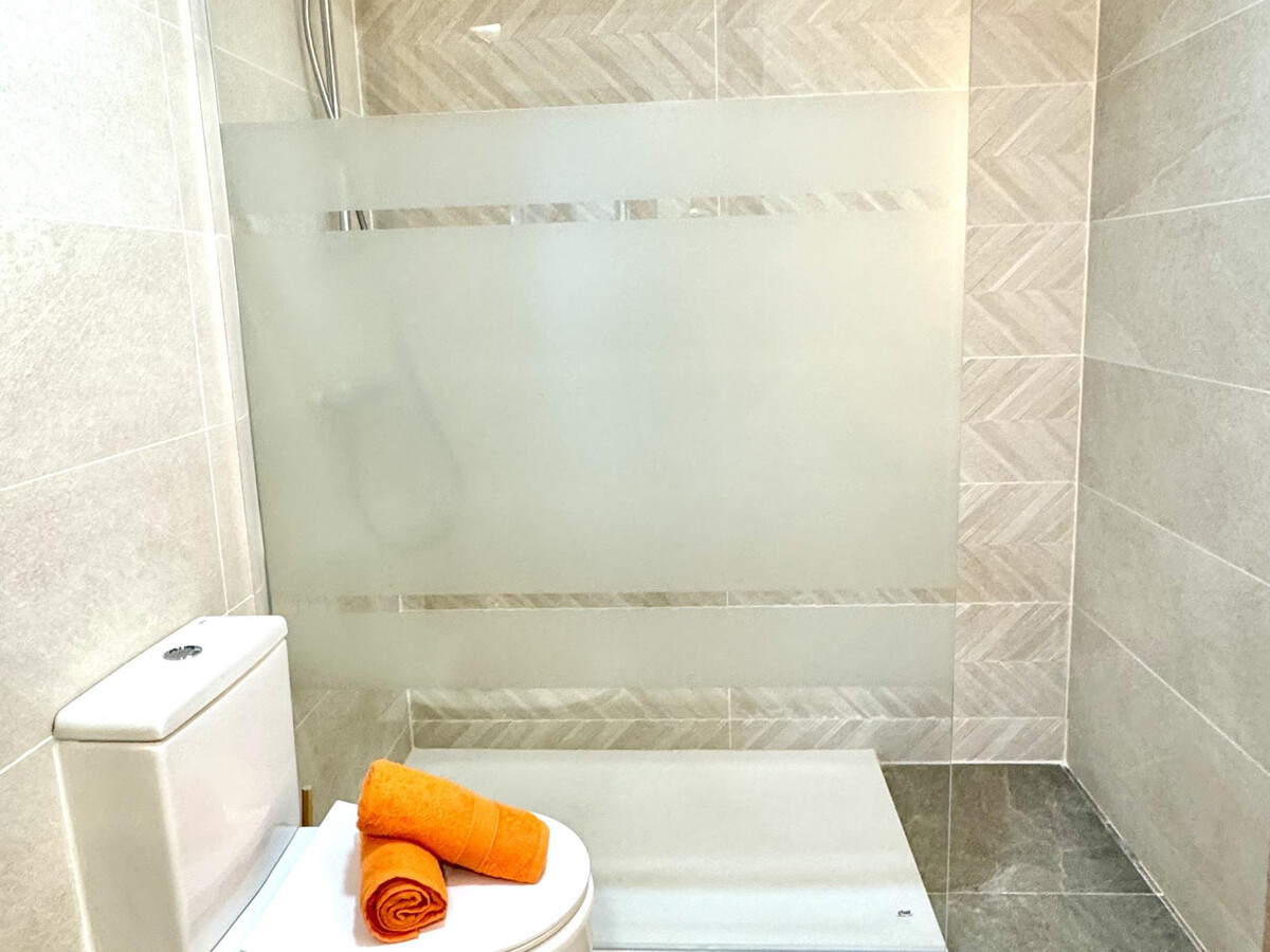 Appartement 2 chambres climatisé, piscines et padel à La Pineda - Photo 11
