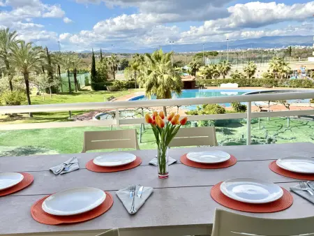 Location appartement à La Pineda, Appartement Climatisé à La Pineda avec Piscines, Terrains de Sport et Proche Plage