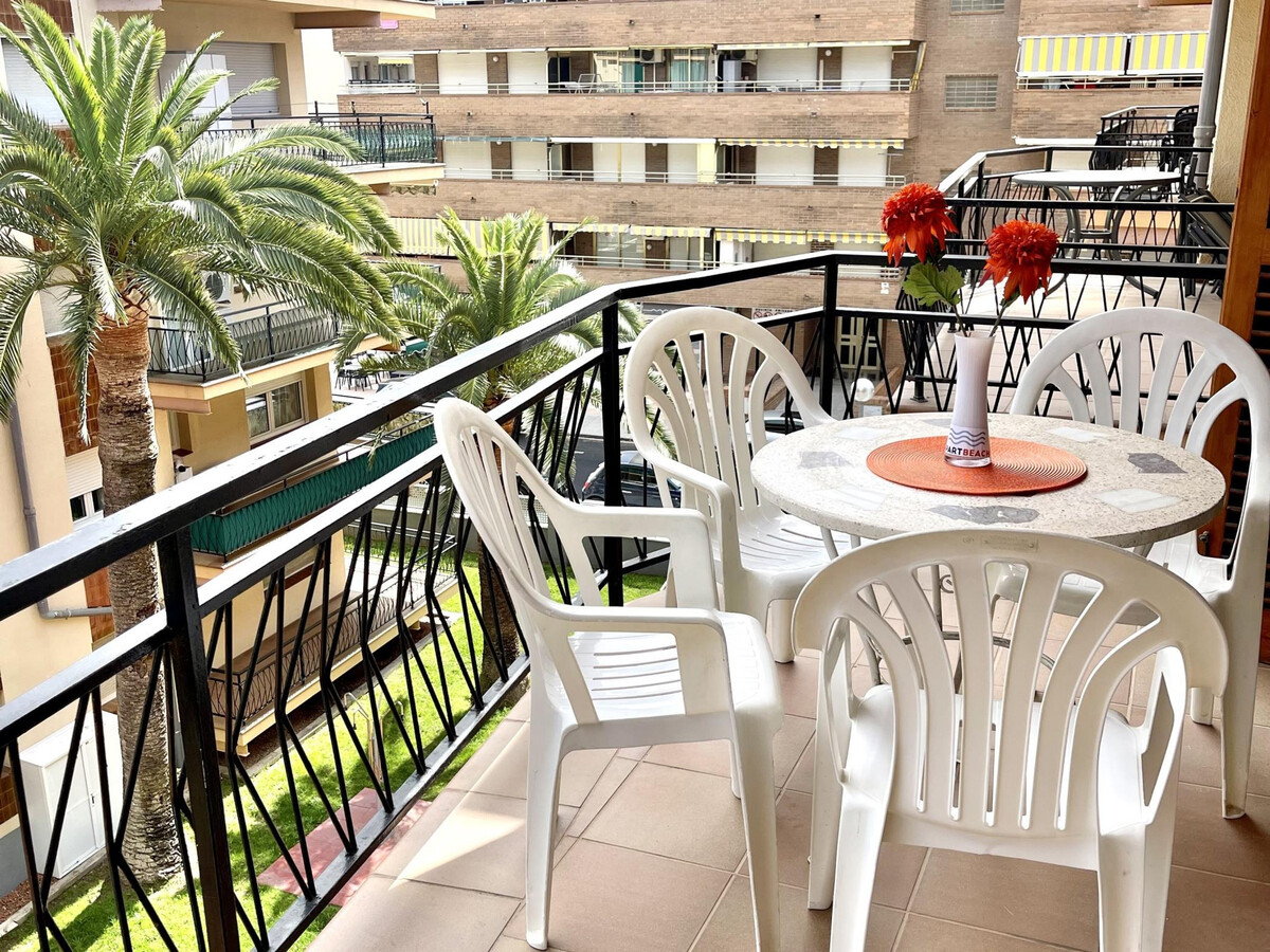 Appartement 2 chambres climatisé, terrasse, 500m plage - Photo 3
