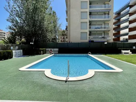 Location appartement à La Pineda, Appartement avec Grande Terrasse et Piscine à 1 min de la Plage