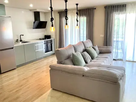 Location appartement à Salou, Appartement 3 chambres à 2 min de la plage avec piscine et terrasse, proche commerces et restaurants