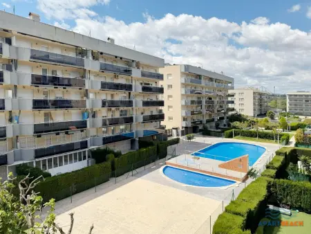 Location appartement à La Pineda, Bel appartement climatisé, piscines, parking, proche plage - La Pineda
