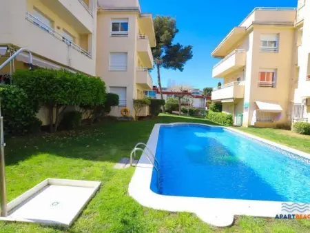 Location appartement à Salou, Appartement Familial Relaxant, Climatisé, Proche Plage et Parc, Jardin Privatif et Piscine Communautaire