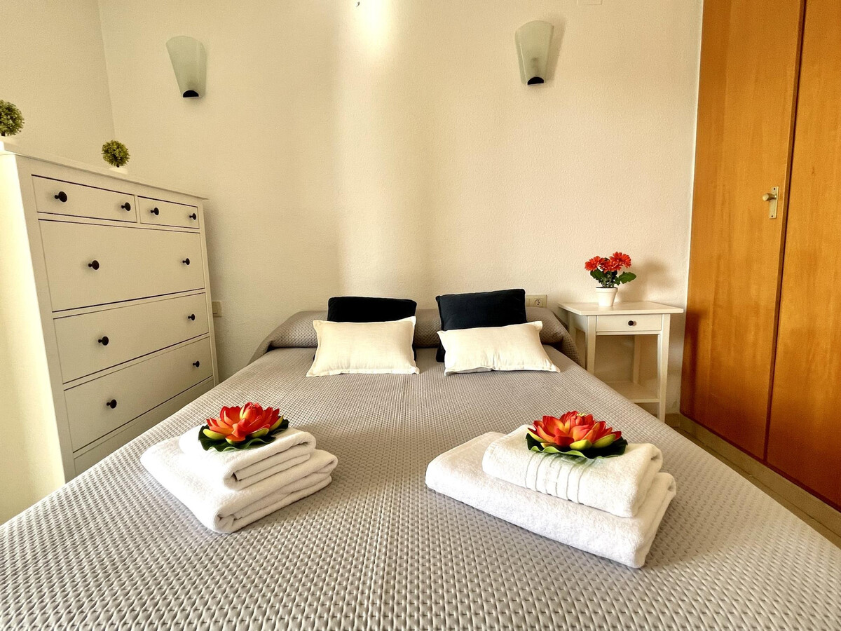 Appartement front de mer avec terrasse, piscine à La Pineda - Photo 20